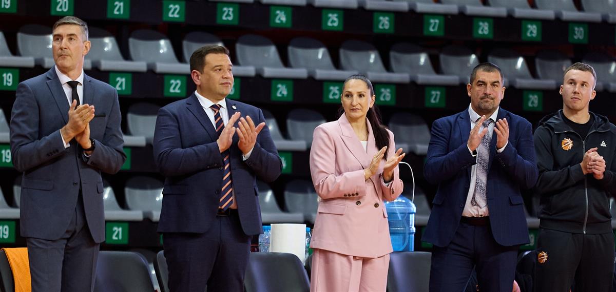 С днем тренера!