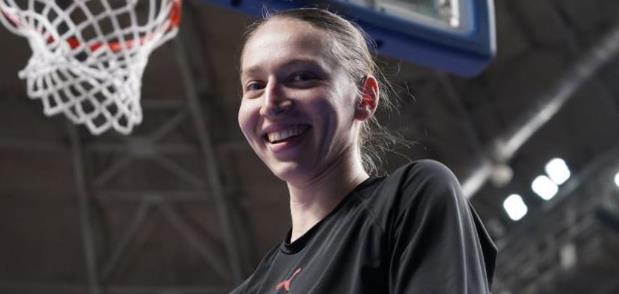 Какими профессиями владеют наши "тигрицы"?