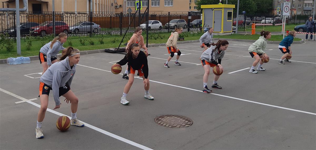 Ивановские баскетболистки провели мастер-класс в ДИВС