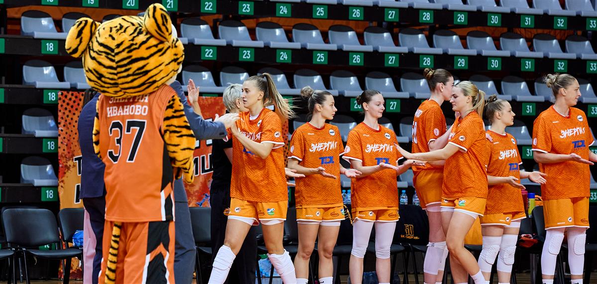 Продолжается онлайн-продажа билетов на игру с "Самарой"