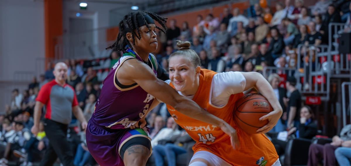 УГМК и курское "Динамо" продолжают идти без поражений