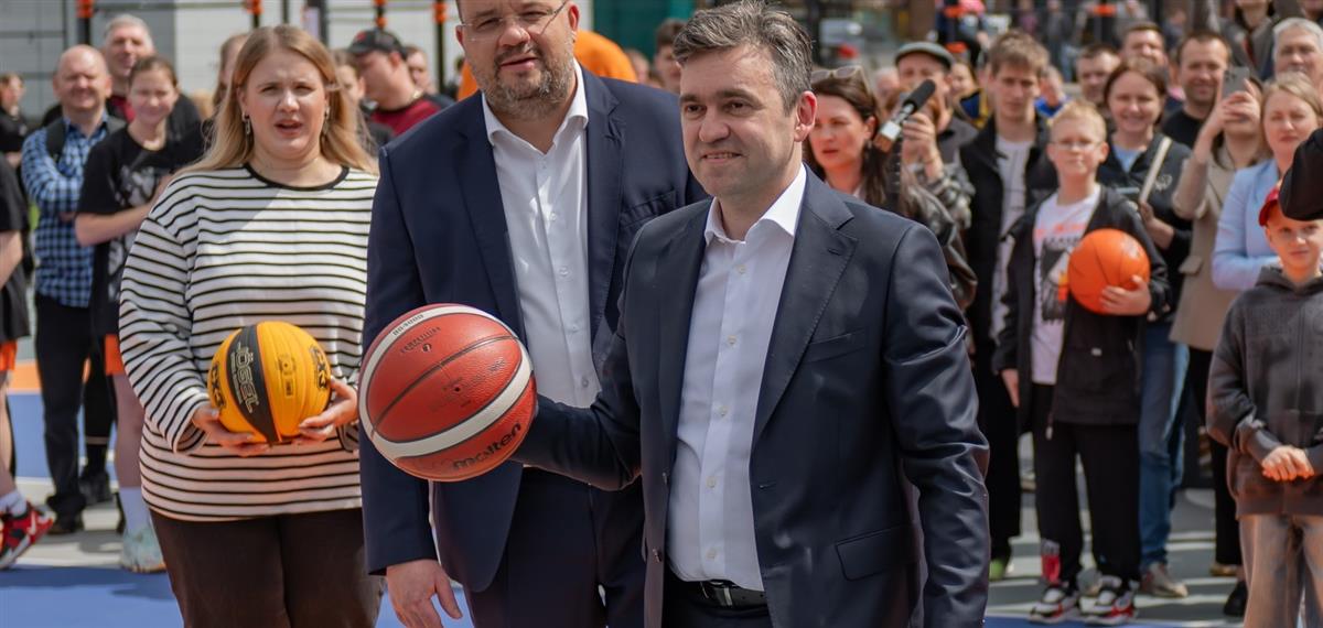 С юбилеем!